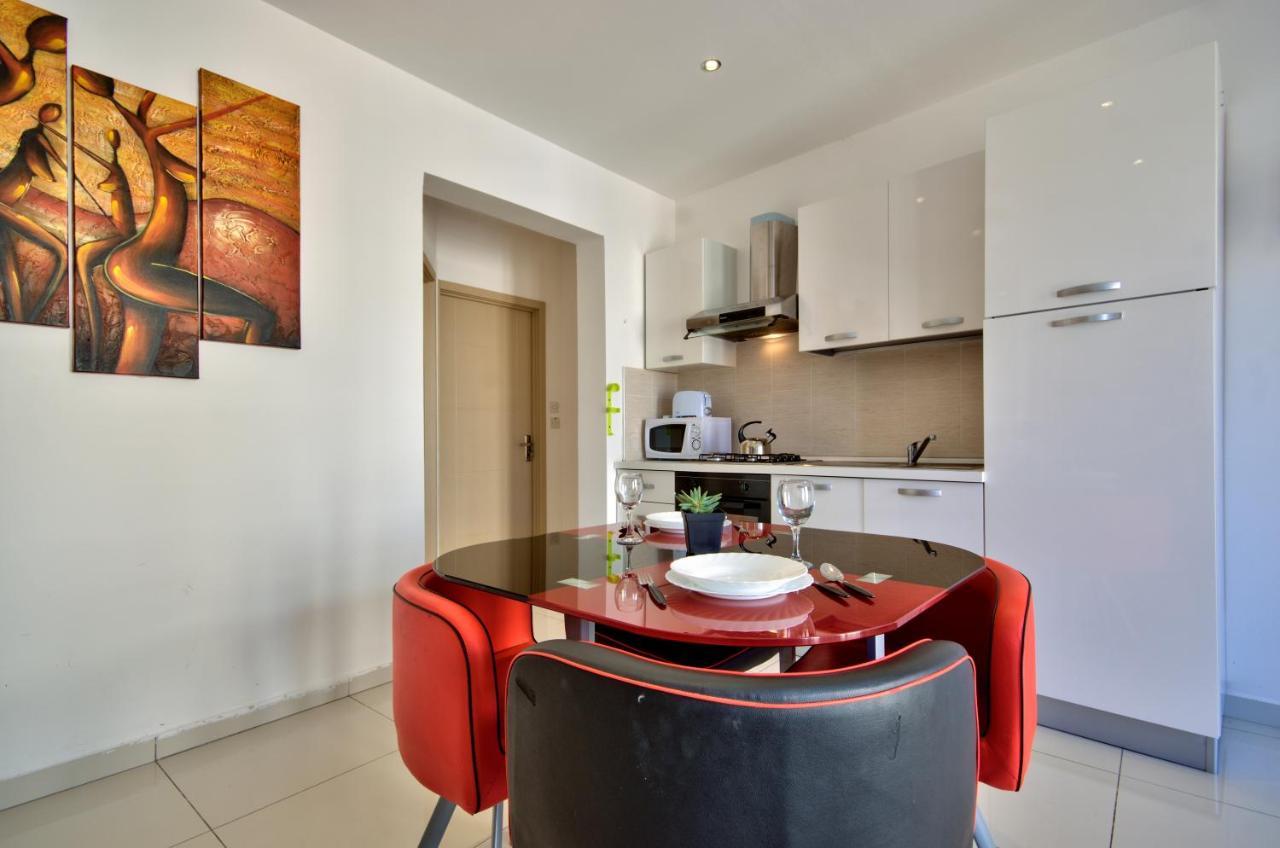 Sapphire Court 2 Bedroom Apartments By Shortletsmalta Sliema Exteriér fotografie