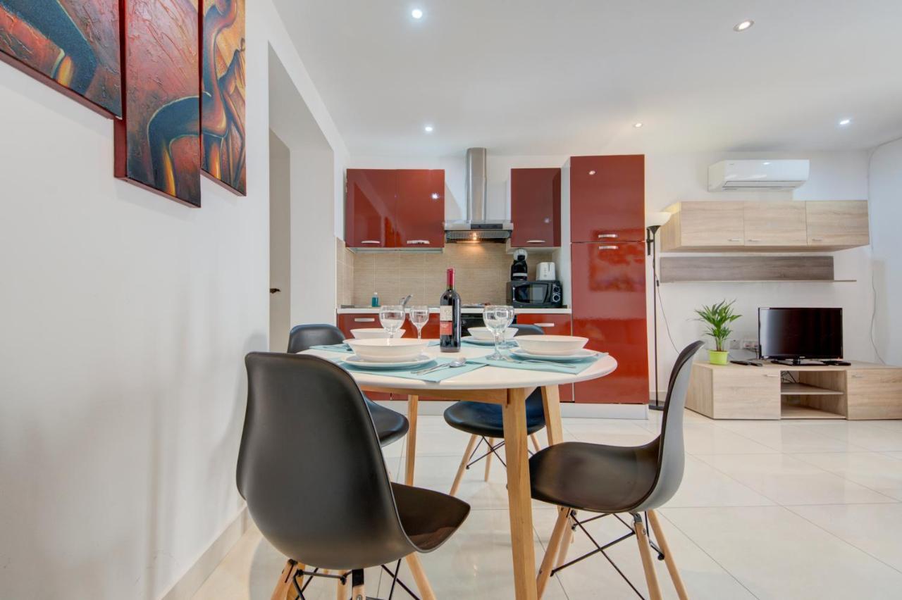 Sapphire Court 2 Bedroom Apartments By Shortletsmalta Sliema Exteriér fotografie